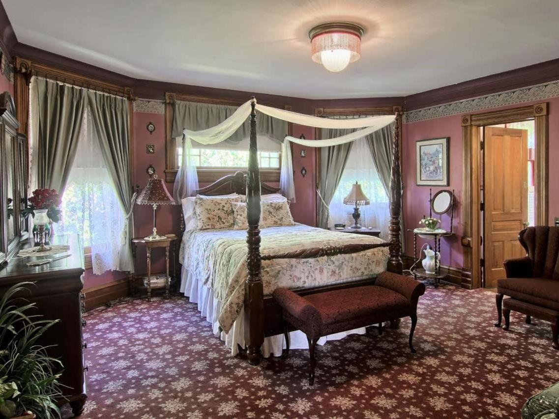 Grand Victorian B&B Inn Bellaire Phòng bức ảnh