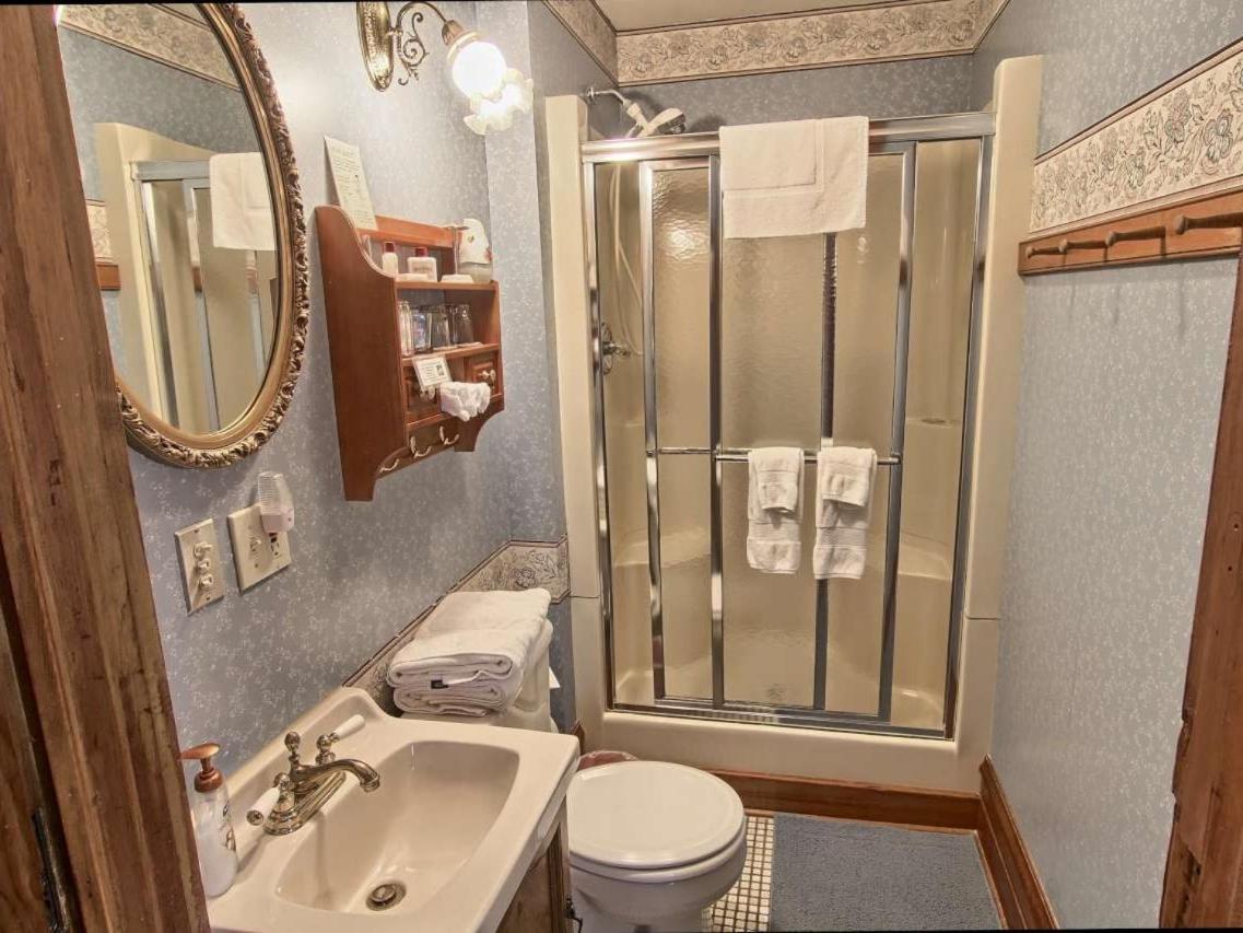 Grand Victorian B&B Inn Bellaire Phòng bức ảnh